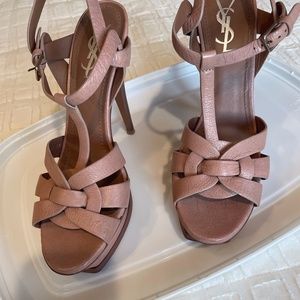 YSL TRIBUTE LEATHER T STRAP SANDAL
